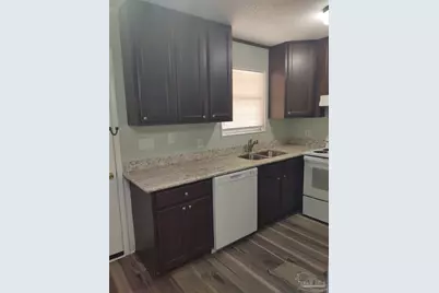 6593 Lee St #B, Milton, FL 32570 - Photo 2
