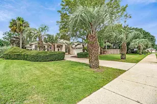 1175 Mary Kate Dr, Gulf Breeze, FL 32563 - Photo 54