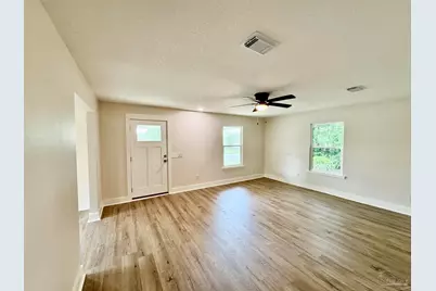 424 Front St, Century, FL 32535 - Photo 22
