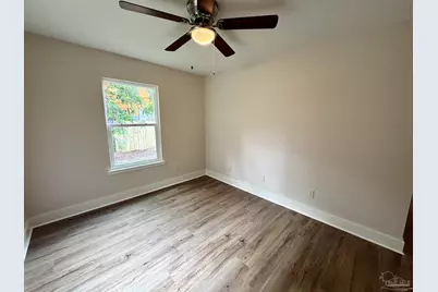 424 Front St, Century, FL 32535 - Photo 36