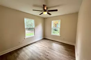 424 Front St, Century, FL 32535 - Photo 34