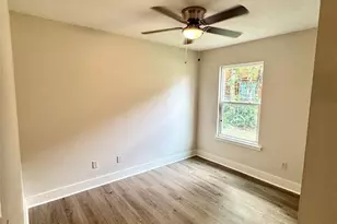 424 Front St, Century, FL 32535 - Photo 28