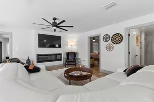 13905 Canal Dr, Pensacola, FL 32507 - Photo 10
