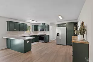 601 E Scott St, Pensacola, FL 32503 - Photo 4