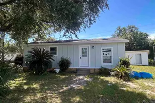 6029 Capitol Dr, Gulf Breeze, FL 32563 - Photo 1