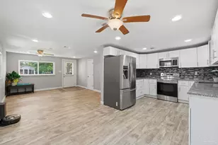 8652 Mayflower Ave, Pensacola, FL 32534 - Photo 8
