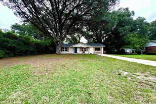 4700 Dean Dr, Pace, FL 32571 - Photo 2