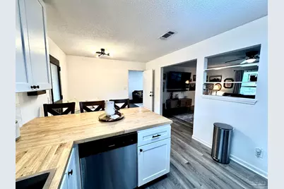 4700 Dean Dr, Pace, FL 32571 - Photo 16