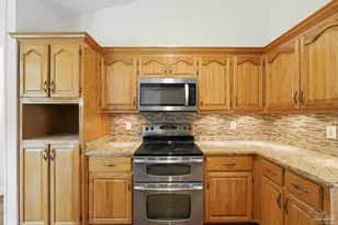 9318 Lucian Ct, Navarre, FL 32566 - Photo 18