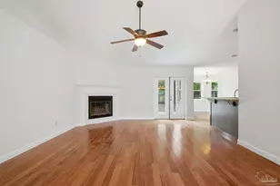 9318 Lucian Ct, Navarre, FL 32566 - Photo 8