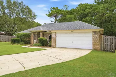 9318 Lucian Ct, Navarre, FL 32566 - Photo 4