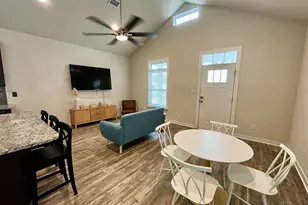 1113 W Government St, Pensacola, FL 32502 - Photo 12