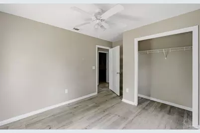 1125 W Scott St, Pensacola, FL 32501 - Photo 12