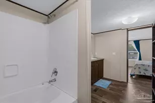 5205 Kee Memorial Dr, Pensacola, FL 32507 - Photo 26