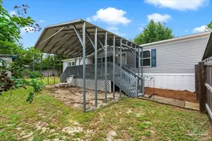 5205 Kee Memorial Dr, Pensacola, FL 32507 - Photo 2
