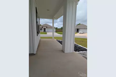 5926 Laurel Oak Dr, Pensacola, FL 32526 - Photo 2