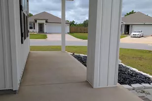 5926 Laurel Oak Dr, Pensacola, FL 32526 - Photo 2