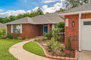 6821 Cedar Lake Dr, Pensacola, FL 32526 - Photo 4