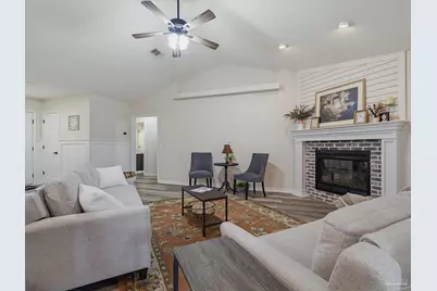 6821 Cedar Lake Dr, Pensacola, FL 32526 - Photo 10