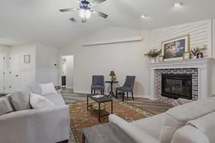 6821 Cedar Lake Dr, Pensacola, FL 32526 - Photo 10
