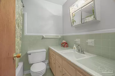 6209 E Shore Dr, Pensacola, FL 32505 - Photo 22