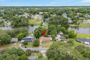 6209 E Shore Dr, Pensacola, FL 32505 - Photo 8
