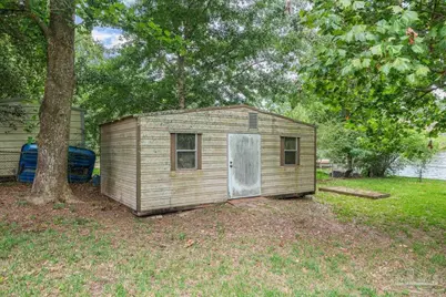 6209 E Shore Dr, Pensacola, FL 32505 - Photo 36