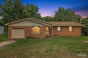 6209 E Shore Dr, Pensacola, FL 32505 - Photo 2