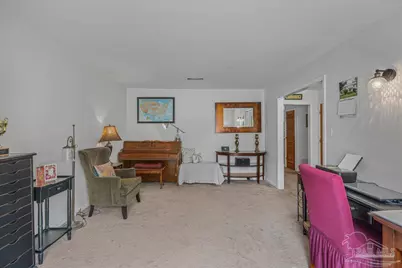 6209 E Shore Dr, Pensacola, FL 32505 - Photo 14