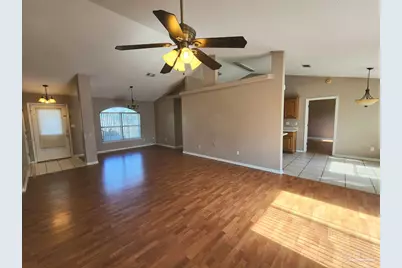 6000 Yellow Rose Dr, Pensacola, FL 32526 - Photo 4