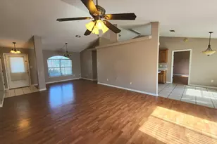 6000 Yellow Rose Dr, Pensacola, FL 32526 - Photo 4