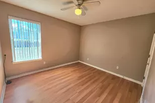 6000 Yellow Rose Dr, Pensacola, FL 32526 - Photo 14