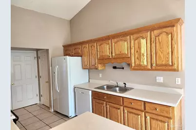 6000 Yellow Rose Dr, Pensacola, FL 32526 - Photo 8