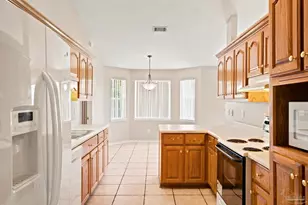 6000 Yellow Rose Dr, Pensacola, FL 32526 - Photo 12