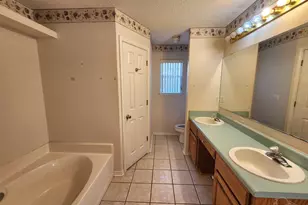 6000 Yellow Rose Dr, Pensacola, FL 32526 - Photo 12