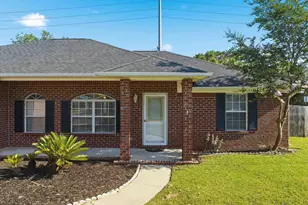 6000 Yellow Rose Dr, Pensacola, FL 32526 - Photo 4