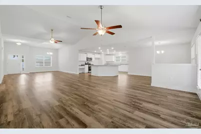 5176 Emmaline Ln, Milton, FL 32570 - Photo 4