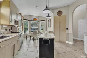 921 Shalimar Point Dr, Shalimar, FL 32579 - Photo 8