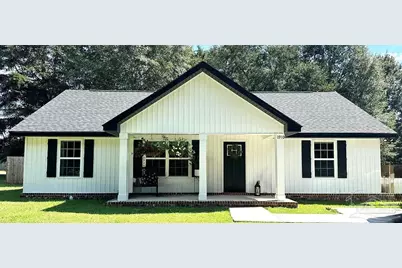1910 W Kingsfield Rd, Cantonment, FL 32533 - Photo 1