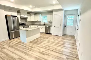 1910 W Kingsfield Rd, Cantonment, FL 32533 - Photo 2