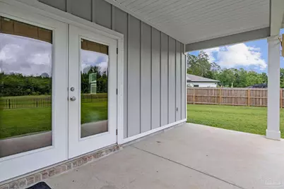 906 Windhill Dr, Cantonment, FL 32533 - Photo 2