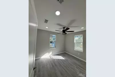 1114 N Q St, Pensacola, FL 32505 - Photo 10