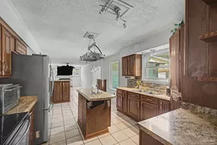 1166 Eula St, Gulf Breeze, FL 32563 - Photo 12