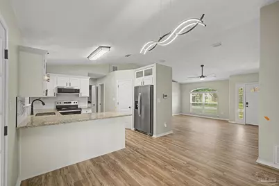 4360 Marilyn Ct, Gulf Breeze, FL 32563 - Photo 10