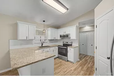 4360 Marilyn Ct, Gulf Breeze, FL 32563 - Photo 12