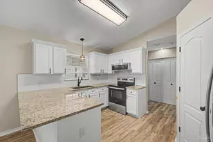 4360 Marilyn Ct, Gulf Breeze, FL 32563 - Photo 12