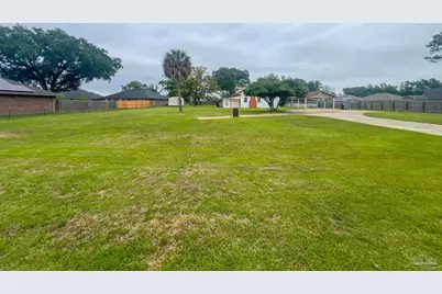 5926 Saufley Pines Rd, Pensacola, FL 32526 - Photo 10