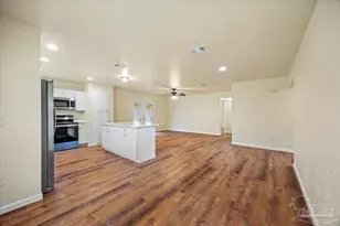 715 Edwards St, Pensacola, FL 32507 - Photo 20