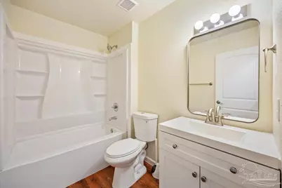 715 Edwards St, Pensacola, FL 32507 - Photo 6