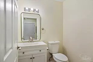 715 Edwards St, Pensacola, FL 32507 - Photo 10
